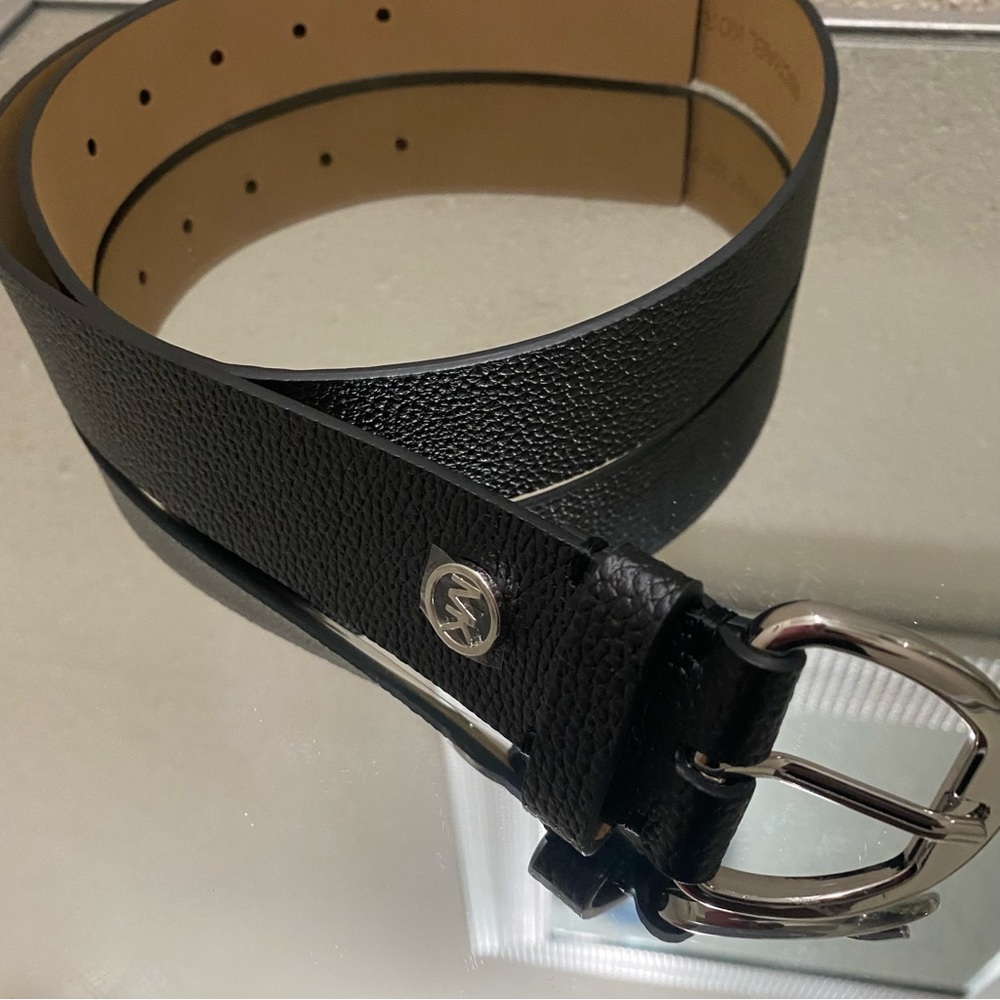 New Michael Kors Black Belt Pebbled Leather With Hamilton Lock Silver - Size M - Picture 3 of 4